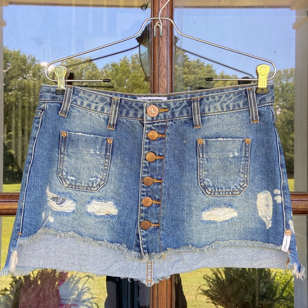 One Teaspoon!! Distressed denim‎ mini skirt! Size  27